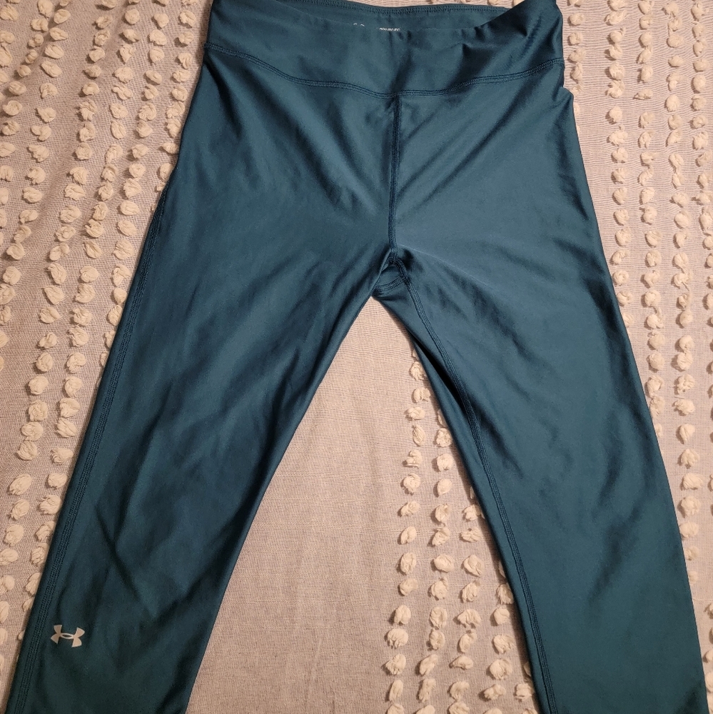 NWOT WOMEN'S Under Armour Compression Leggings